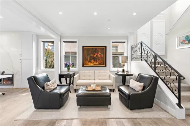 MLS: OC24006348 Condo For Sale