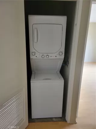 Photo #5: OC24006660 Listing 