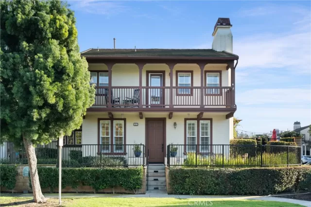 MLS: OC24007403 Condo For Sale