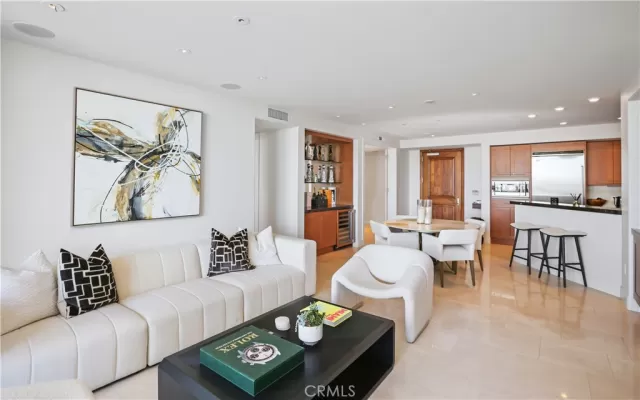 MLS: OC24008378 Condo For Sale