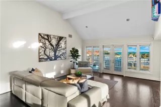 Photo #5: OC24008580 Listing 