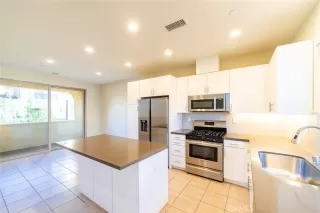 Photo #5: OC24008636 Listing