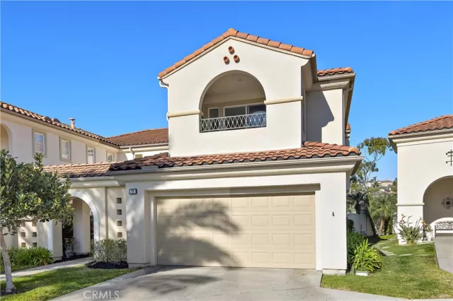 MLS: OC24009139 Condo For Sale