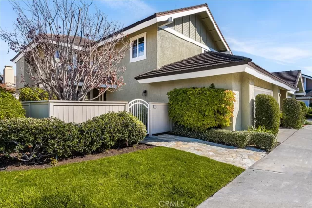 MLS: OC24009796 Condo For Sale