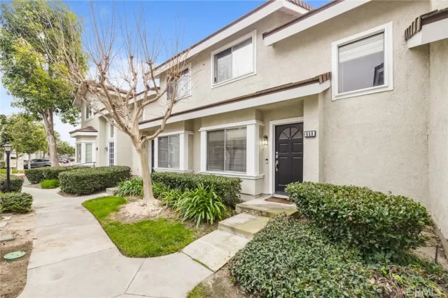 MLS: OC24010027 Condo For Sale