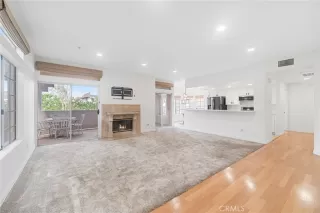 Photo #3: OC24010355 Listing 