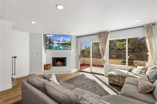 Photo #2: OC24010926 Listing