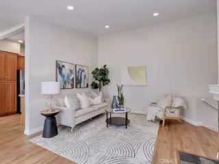 Photo #4: OC24011023 Listing 