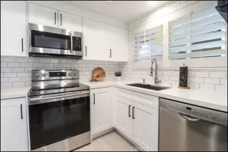 Photo #2: OC24011237 Listing 