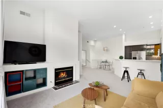 Photo #1: OC24011817 Listing 