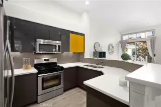 Photo #4: OC24011817 Listing 