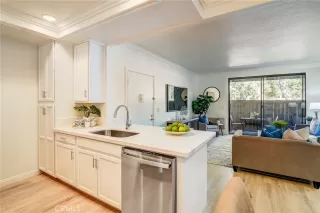 Photo #2: OC24011836 Listing 