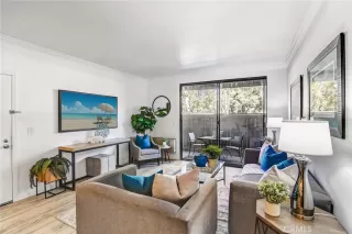 Photo #4: OC24011836 Listing 