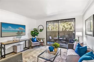 Photo #5: OC24011836 Listing 