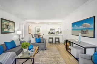 Photo #6: OC24011836 Listing 