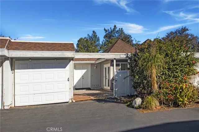 MLS: OC24012188 Condo For Sale