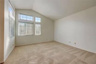 Photo #4: OC24012437 Listing 