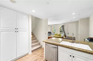 Photo #5: OC24012455 Listing