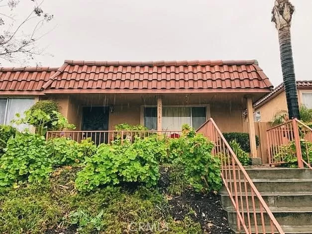 MLS: OC24012523 Condo For Sale