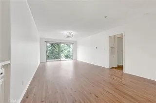 Photo #3: OC24012561 Listing 