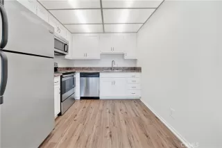 Photo #6: OC24012561 Listing 