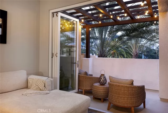 MLS: OC24013014 Condo For Sale