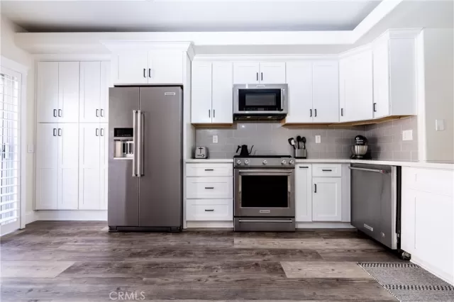 MLS: OC24013049 Condo For Sale