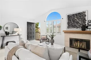 Photo #6: OC24013275 Listing 