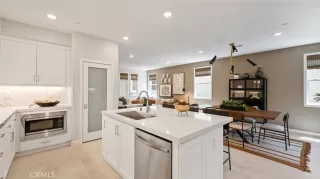 Photo #3: OC24013291 Listing 