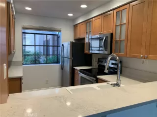 Photo #2: OC24013322 Listing 