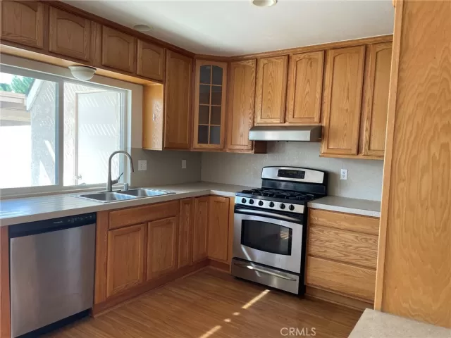 MLS: OC24013352 Condo For Sale