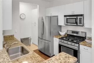 Photo #6: OC24013364 Listing 