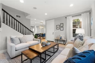 Photo #5: OC24013489 Listing 