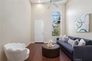 Photo #3: OC24013546 Listing 