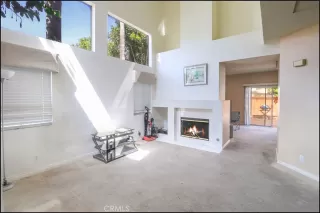 Photo #4: OC24013594 Listing 