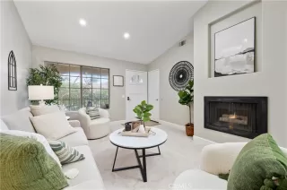 Photo #2: OC24013654 Listing 