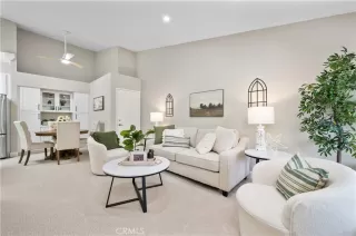 Photo #4: OC24013654 Listing 