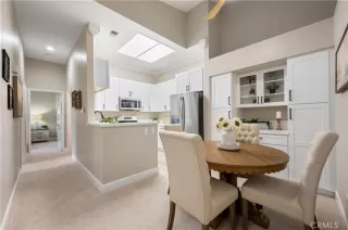 Photo #6: OC24013654 Listing 