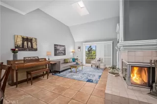 Photo #6: OC24014335 Listing