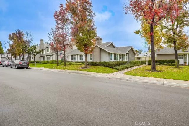 MLS: OC24014533 Condo For Sale