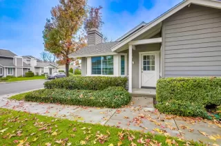 Photo #3: OC24014533 Listing