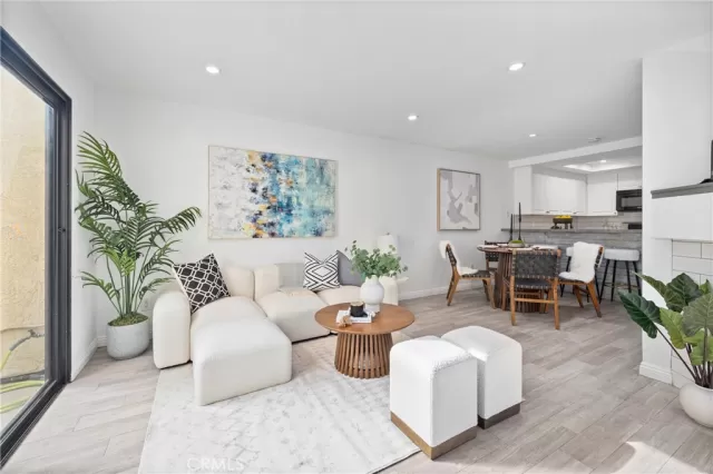 MLS: OC24014880 Condo For Sale