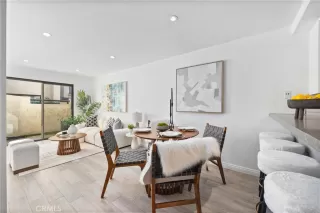 Photo #4: OC24014880 Listing