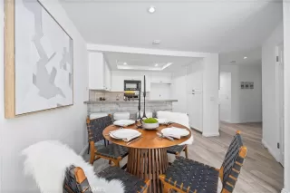 Photo #6: OC24014880 Listing