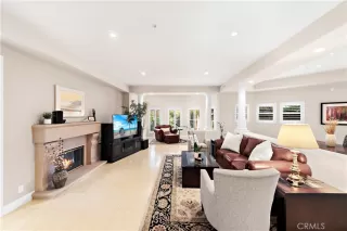 Photo #5: OC24014995 Listing