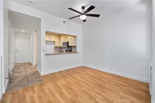 Photo #5: OC24015157 Listing 