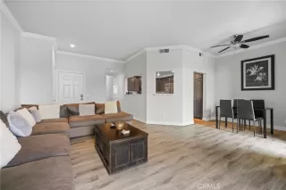 Photo #3: OC24015464 Listing 