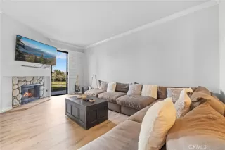 Photo #5: OC24015464 Listing 