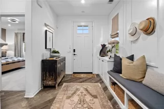 Photo #5: OC24015824 Listing