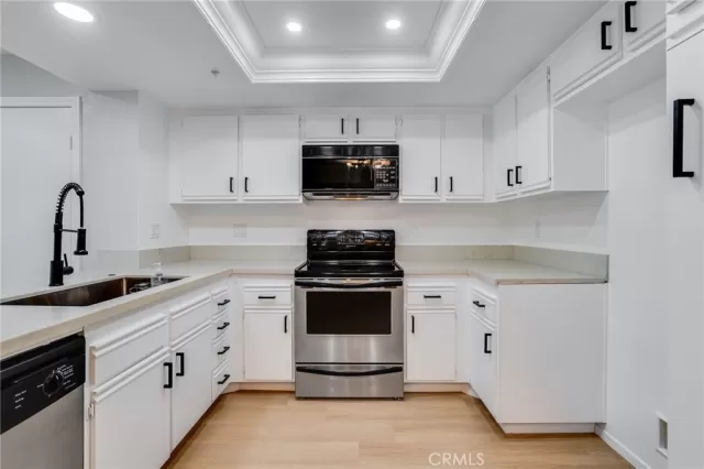 MLS: OC24016013 Condo For Sale